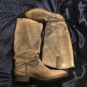 Barely used Frye boots